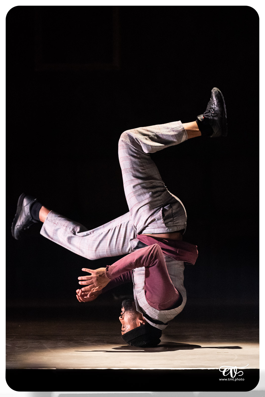 SUR LE FIL (CIE PYRAMID)